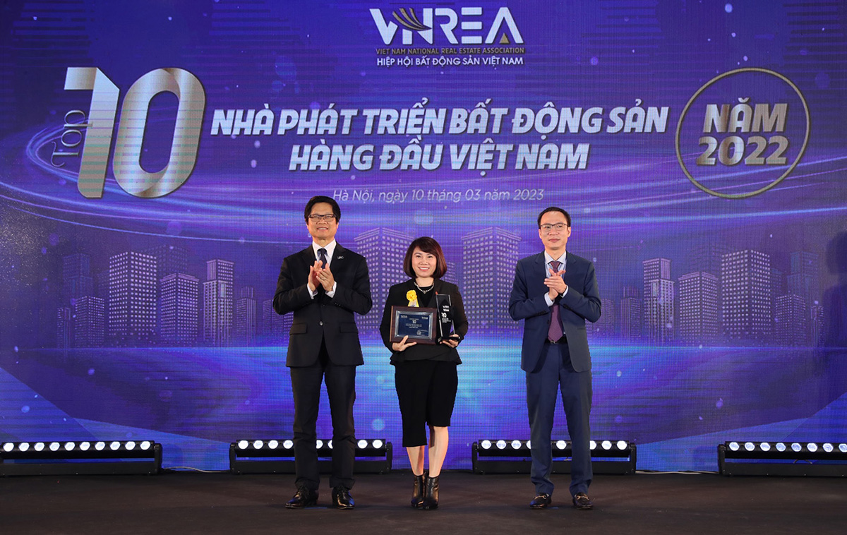 Hưng Thịnh Land đạt 3 giải thưởng tại lễ vinh danh các thương hiệu BĐS dẫn đầu năm 2022-2023